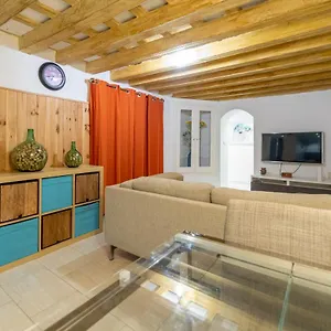 the-entresuelo-de-cdiz-apartment.es-andalucia.com/